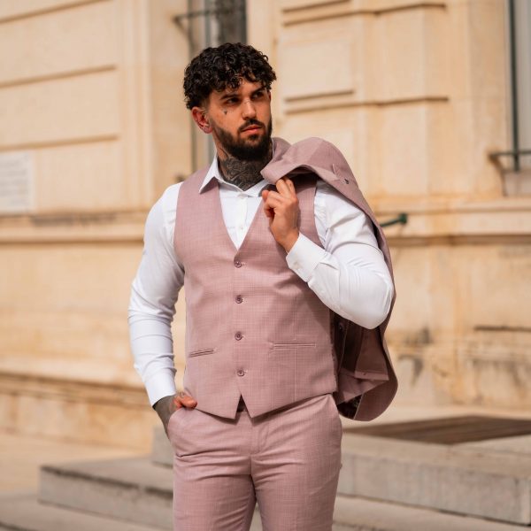 Costume Trois Pièces Rose Clair - Élégance et Confort